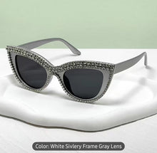 Cargar imagen en el visor de la galería, HOLLYWOOD BLING/ Champagne Tea