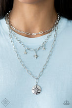 Cargar imagen en el visor de la galería, Under The Northern Lights- Silver/Bling Necklace And Earrings