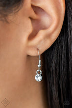 Cargar imagen en el visor de la galería, Under The Northern Lights- Silver/Bling Necklace And Earrings