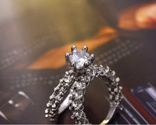 Load image into Gallery viewer, THE SCARLETT- 2pc Round Crystal Zircon Ring
