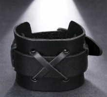 Cargar imagen en el visor de la galería, Gothic Crossing- Genuine leather Punk/Gothic Bracelet
