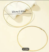 Cargar imagen en el visor de la galería, HIP HOP QUEEN- Extra Large Gold Hoops

