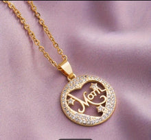 Cargar imagen en el visor de la galería, My MOM, My HEART- Zircon/18K Gold Plated
