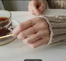 Load image into Gallery viewer, THE MINIMALIST- Smooth Plain Band/ Unisex
