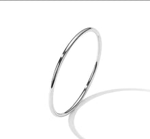 Load image into Gallery viewer, THE MINIMALIST- Smooth Plain Band/ Unisex
