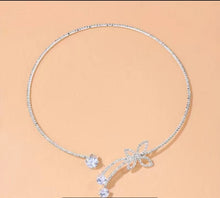 Cargar imagen en el visor de la galería, The Empress-Sensuous Glitter Choker
