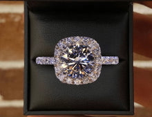 Load image into Gallery viewer, THE ABBY- Zircon Round Cushion
