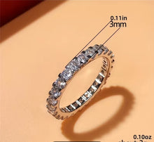 Load image into Gallery viewer, Winning Circle- Round Zircon/ Silver Plated
