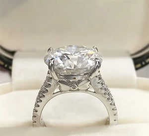 "THE ANGIE" 10 Carat Moissanite/ S925 Silver