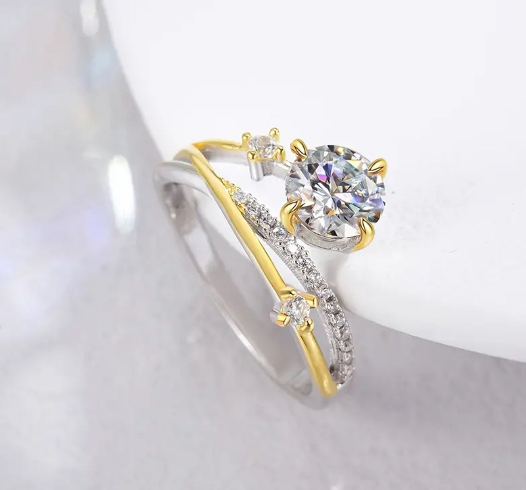 The Medussa- Moissanite/S925