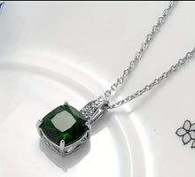 Cargar imagen en el visor de la galería, GREEN With Envy- Zircon/Stainless Steel

