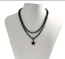 Cargar imagen en el visor de la galería, Midnight Moon- Stainless steel w/Black Half Moon Pendant
