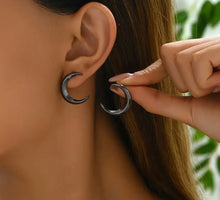 Cargar imagen en el visor de la galería, Moon Shine!- Gunmetal/Zinc Alloy
