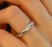 Load image into Gallery viewer, TWIST-her- Zircon/Silver Plated
