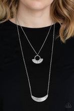 Cargar imagen en el visor de la galería, Tribal Trek- Silver Necklace and Earrings
