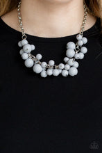 Cargar imagen en el visor de la galería, Walk This BROADWAY- Gray/Silver

