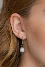 Cargar imagen en el visor de la galería, Walk This BROADWAY- Gray/Silver
