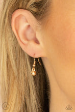 Cargar imagen en el visor de la galería, Super Slim- Gold Choker And Earrings
