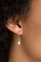 Cargar imagen en el visor de la galería, Super Starstruck- Gold/Bling Necklace And Earring
