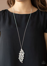 Cargar imagen en el visor de la galería, Take A Final BOUGH- Silver And Bling Necklace And Earrings

