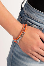 Cargar imagen en el visor de la galería, Terraform Trendsetter- Orange/Silver

