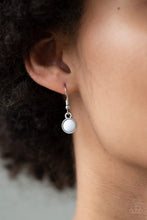 Load image into Gallery viewer, Tide Drifter- White Necklace And Earrings
