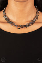 Cargar imagen en el visor de la galería, Tough Crowd- Gunmetal Necklace And Earring Choker Set
