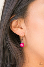 Cargar imagen en el visor de la galería, Watch Me Now- Pink/ Gunmetal Necklace And Earrings
